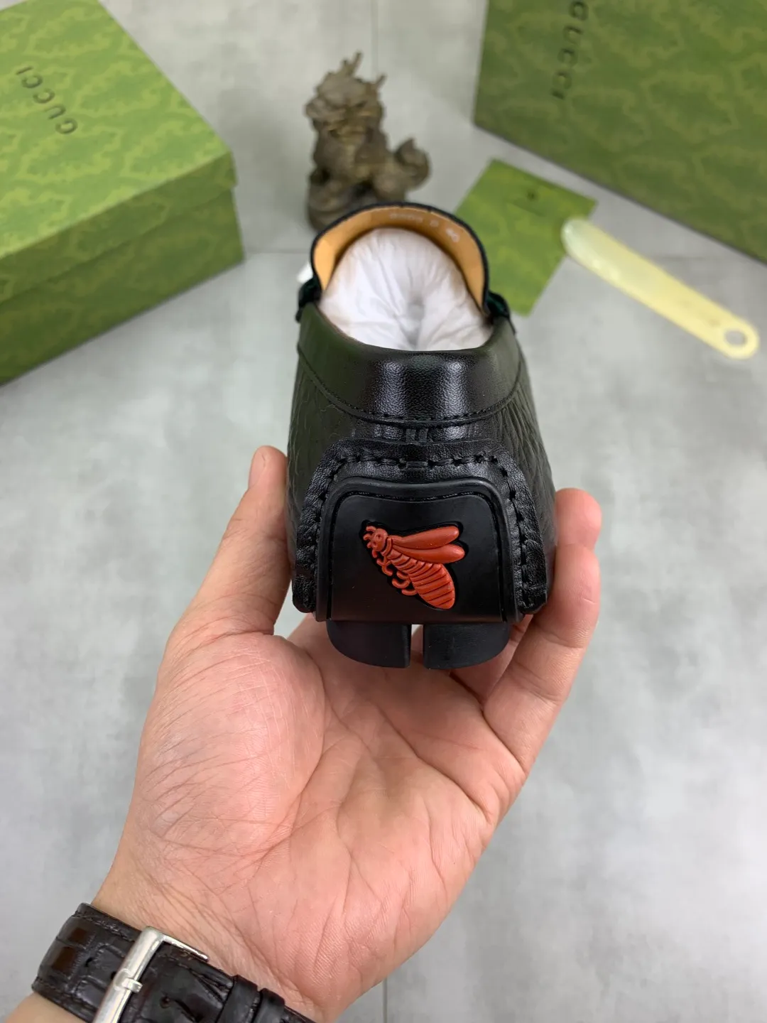 Men's men's shoes💰P360💰[New style]🆘[GUCCI] New classic beanie shoes; Hong Kong original top quality, exquisite craftsmanship, top quality💪🏼High-end boutique men's beanie shoes, British fashion style 🎈The upper is made of Italian imported calfskin🔥, comfortable and breathable, fully imported soft pigskin lining, lazy slip-on Loaf style This fabric is made of 🇮🇹🎈, which is suitable for drivers to drive, and the original non-slip and wear-resistant rubber outsole 🎈Code number: 38-45 Black White 🉑️Choose